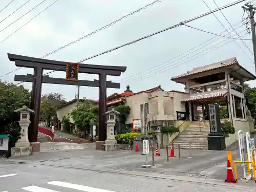 護国寺の鳥居