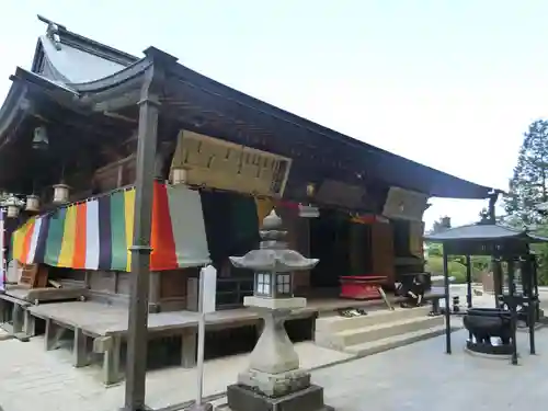 慈尊院の本殿・本堂