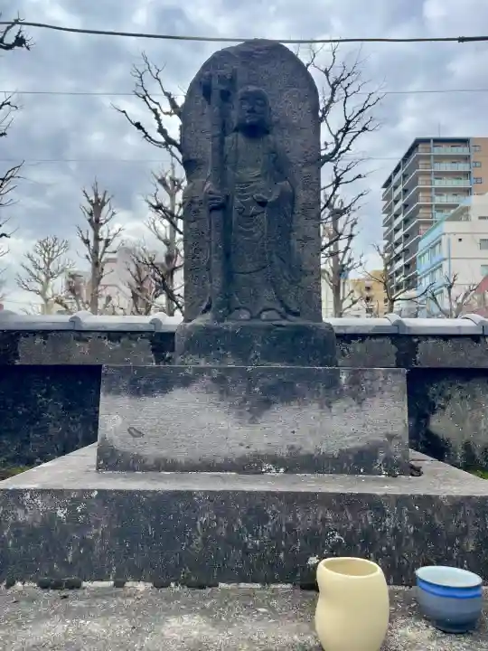 了源院の{uncategorized: "未分類", other: "その他", undefined: "問題あり", building: "その他建物", grave: "お墓", sacred_gate: "鳥居", guardian: "狛犬", statue: "像", buddha: "仏像", history: "歴史", nature: "自然", garden: "庭園", animal: "動物", pagoda: "塔", temizu: "手水舎", mountain_gate: "山門・神門", sanctuary: "本殿・本堂", subordinate: "末社・摂社", art: "芸術", scenery: "景色", jizo: "地蔵", ema: "絵馬", goshuin: "御朱印", omikuji: "おみくじ", items: "授与品その他", amulet: "お守り", goshuincho: "御朱印帳", eats: "食事", festival: "お祭り", votive_dance: "神楽", shichigosan: "七五三参", wedding: "結婚式", experience: "体験その他", initially: "初詣", around: "周辺", anti_infection: "感染症対策"}