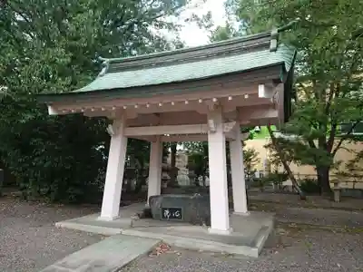 十二所社(徳重)の手水舎