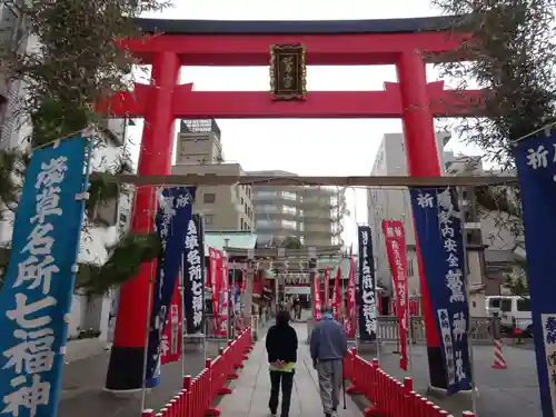 鷲神社の鳥居