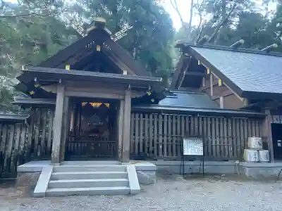天岩戸神社の{uncategorized: "未分類", other: "その他", undefined: "問題あり", building: "その他建物", grave: "お墓", sacred_gate: "鳥居", guardian: "狛犬", statue: "像", buddha: "仏像", history: "歴史", nature: "自然", garden: "庭園", animal: "動物", pagoda: "塔", temizu: "手水舎", mountain_gate: "山門・神門", sanctuary: "本殿・本堂", subordinate: "末社・摂社", art: "芸術", scenery: "景色", jizo: "地蔵", ema: "絵馬", goshuin: "御朱印", omikuji: "おみくじ", items: "授与品その他", amulet: "お守り", goshuincho: "御朱印帳", eats: "食事", festival: "お祭り", votive_dance: "神楽", shichigosan: "七五三参", wedding: "結婚式", experience: "体験その他", initially: "初詣", around: "周辺", anti_infection: "感染症対策"}