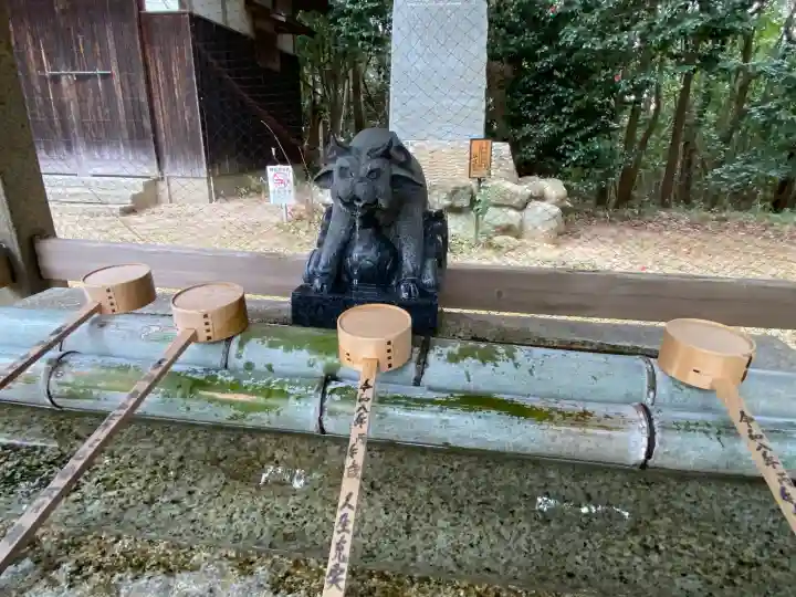 牛窓神社の{uncategorized: "未分類", other: "その他", undefined: "問題あり", building: "その他建物", grave: "お墓", sacred_gate: "鳥居", guardian: "狛犬", statue: "像", buddha: "仏像", history: "歴史", nature: "自然", garden: "庭園", animal: "動物", pagoda: "塔", temizu: "手水舎", mountain_gate: "山門・神門", sanctuary: "本殿・本堂", subordinate: "末社・摂社", art: "芸術", scenery: "景色", jizo: "地蔵", ema: "絵馬", goshuin: "御朱印", omikuji: "おみくじ", items: "授与品その他", amulet: "お守り", goshuincho: "御朱印帳", eats: "食事", festival: "お祭り", votive_dance: "神楽", shichigosan: "七五三参", wedding: "結婚式", experience: "体験その他", initially: "初詣", around: "周辺", anti_infection: "感染症対策"}