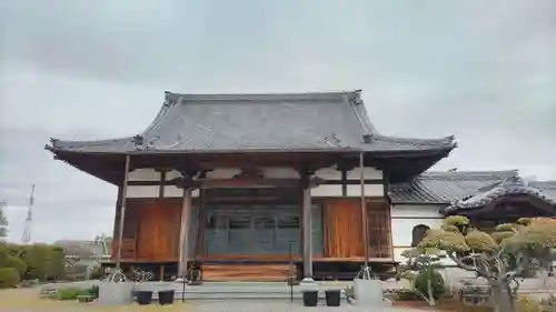 東連寺の本殿・本堂