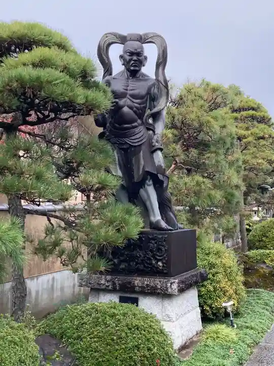 松林寺の像