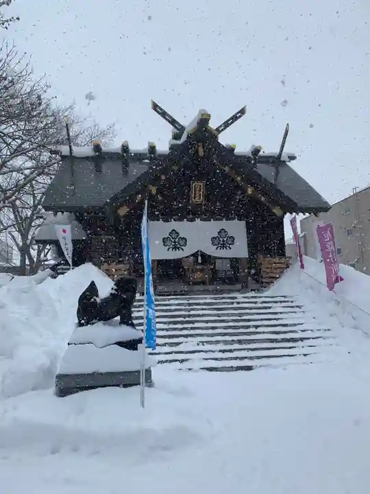 札幌諏訪神社の本殿・本堂