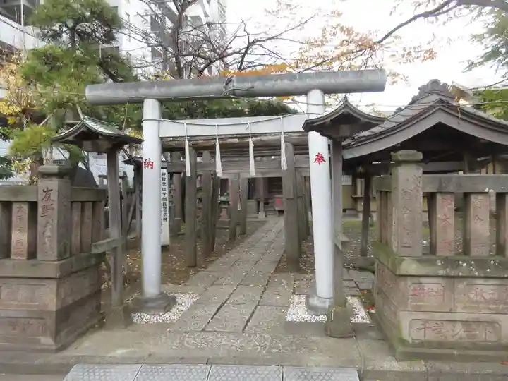寒川神社の鳥居