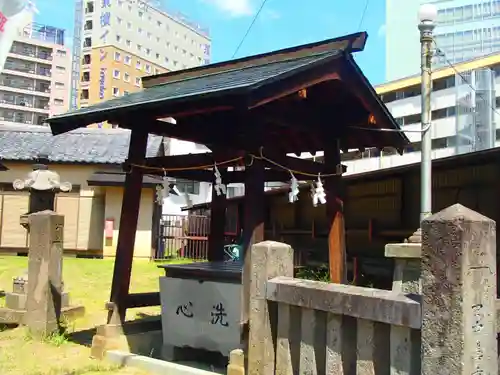 柳原神社の手水舎