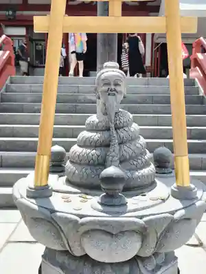 寛永寺不忍池弁天堂の像