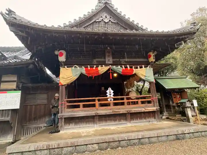 安久美神戸神明社の{uncategorized: "未分類", other: "その他", undefined: "問題あり", building: "その他建物", grave: "お墓", sacred_gate: "鳥居", guardian: "狛犬", statue: "像", buddha: "仏像", history: "歴史", nature: "自然", garden: "庭園", animal: "動物", pagoda: "塔", temizu: "手水舎", mountain_gate: "山門・神門", sanctuary: "本殿・本堂", subordinate: "末社・摂社", art: "芸術", scenery: "景色", jizo: "地蔵", ema: "絵馬", goshuin: "御朱印", omikuji: "おみくじ", items: "授与品その他", amulet: "お守り", goshuincho: "御朱印帳", eats: "食事", festival: "お祭り", votive_dance: "神楽", shichigosan: "七五三参", wedding: "結婚式", experience: "体験その他", initially: "初詣", around: "周辺", anti_infection: "感染症対策"}