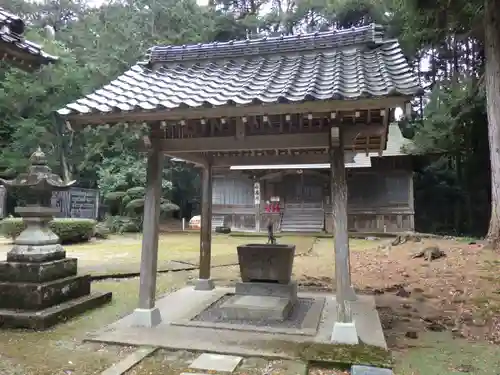 國庁裏神社の手水舎