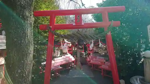 冠稲荷神社の鳥居