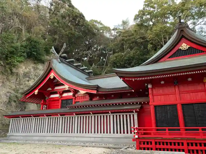 高瀧神社の本殿・本堂