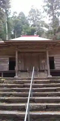 金勝寺の本殿・本堂