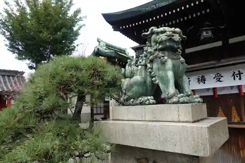 生根神社の狛犬