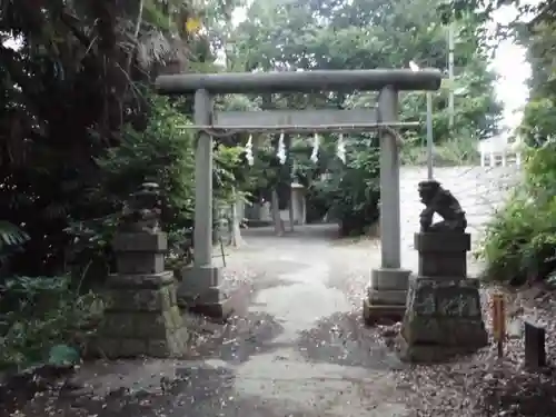 貴日土神社の鳥居