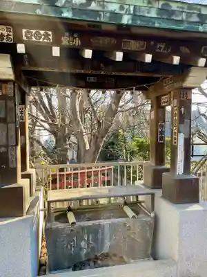 田端八幡神社の手水舎