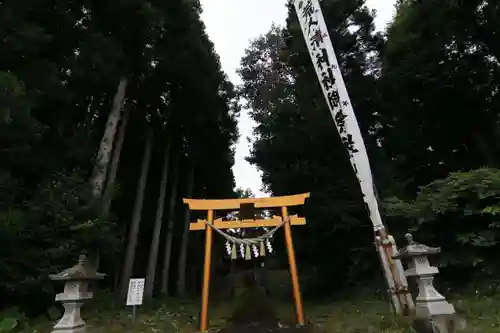 荒人神社・清神社の鳥居