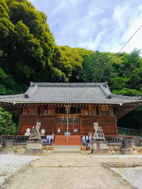 伊知多神社の本殿・本堂