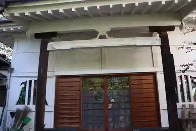 定泉寺の本殿・本堂