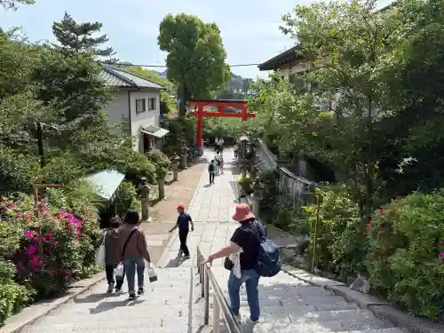 宇治神社の{uncategorized: "未分類", other: "その他", undefined: "問題あり", building: "その他建物", grave: "お墓", sacred_gate: "鳥居", guardian: "狛犬", statue: "像", buddha: "仏像", history: "歴史", nature: "自然", garden: "庭園", animal: "動物", pagoda: "塔", temizu: "手水舎", mountain_gate: "山門・神門", sanctuary: "本殿・本堂", subordinate: "末社・摂社", art: "芸術", scenery: "景色", jizo: "地蔵", ema: "絵馬", goshuin: "御朱印", omikuji: "おみくじ", items: "授与品その他", amulet: "お守り", goshuincho: "御朱印帳", eats: "食事", festival: "お祭り", votive_dance: "神楽", shichigosan: "七五三参", wedding: "結婚式", experience: "体験その他", initially: "初詣", around: "周辺", anti_infection: "感染症対策"}