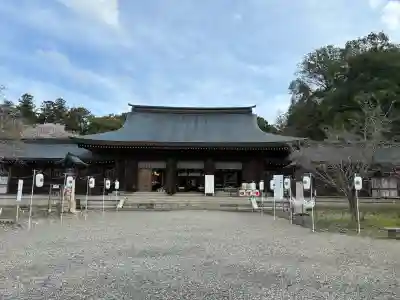 吉野神宮の{uncategorized: "未分類", other: "その他", undefined: "問題あり", building: "その他建物", grave: "お墓", sacred_gate: "鳥居", guardian: "狛犬", statue: "像", buddha: "仏像", history: "歴史", nature: "自然", garden: "庭園", animal: "動物", pagoda: "塔", temizu: "手水舎", mountain_gate: "山門・神門", sanctuary: "本殿・本堂", subordinate: "末社・摂社", art: "芸術", scenery: "景色", jizo: "地蔵", ema: "絵馬", goshuin: "御朱印", omikuji: "おみくじ", items: "授与品その他", amulet: "お守り", goshuincho: "御朱印帳", eats: "食事", festival: "お祭り", votive_dance: "神楽", shichigosan: "七五三参", wedding: "結婚式", experience: "体験その他", initially: "初詣", around: "周辺", anti_infection: "感染症対策"}