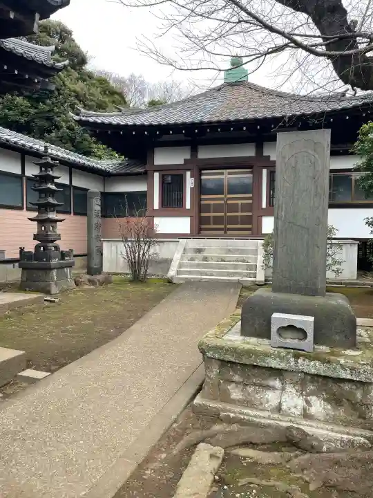 與楽寺の{uncategorized: "未分類", other: "その他", undefined: "問題あり", building: "その他建物", grave: "お墓", sacred_gate: "鳥居", guardian: "狛犬", statue: "像", buddha: "仏像", history: "歴史", nature: "自然", garden: "庭園", animal: "動物", pagoda: "塔", temizu: "手水舎", mountain_gate: "山門・神門", sanctuary: "本殿・本堂", subordinate: "末社・摂社", art: "芸術", scenery: "景色", jizo: "地蔵", ema: "絵馬", goshuin: "御朱印", omikuji: "おみくじ", items: "授与品その他", amulet: "お守り", goshuincho: "御朱印帳", eats: "食事", festival: "お祭り", votive_dance: "神楽", shichigosan: "七五三参", wedding: "結婚式", experience: "体験その他", initially: "初詣", around: "周辺", anti_infection: "感染症対策"}