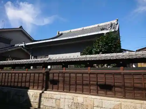 児玉寺の本殿・本堂