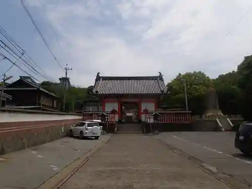 早吸日女神社の山門・神門