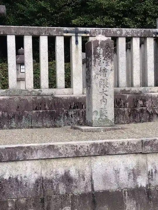 天武天皇・持統天皇陵(檜隈大内陵)のその他建物