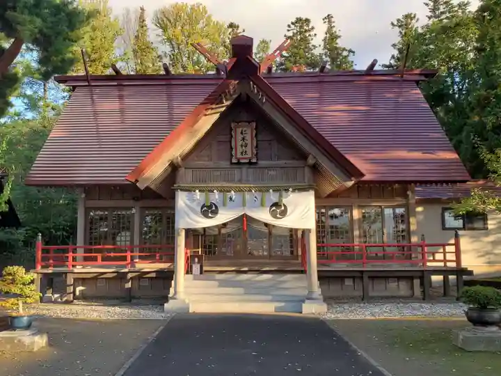 仁木神社の本殿・本堂