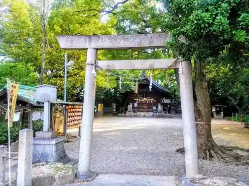 八ツ屋神明社の鳥居