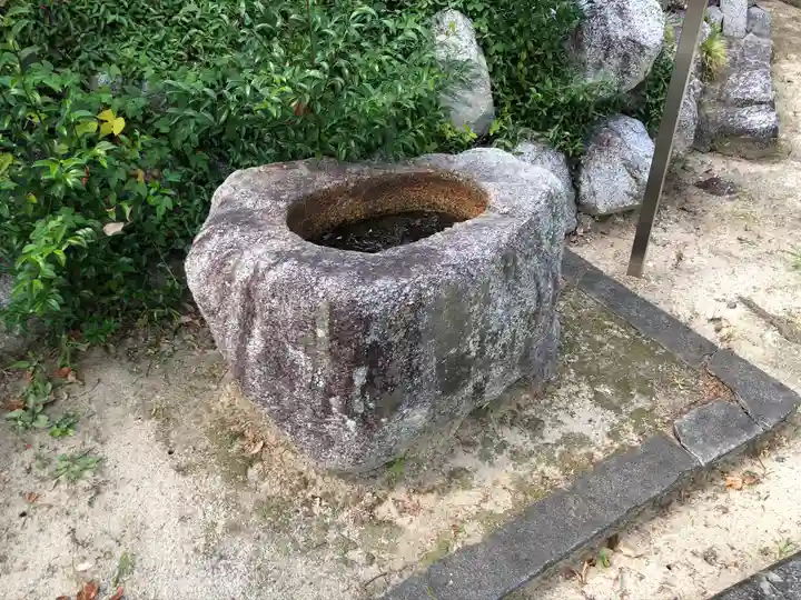 長柄神社の手水舎