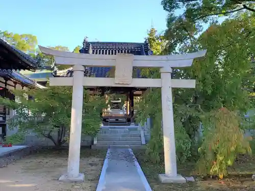御建神社の末社・摂社