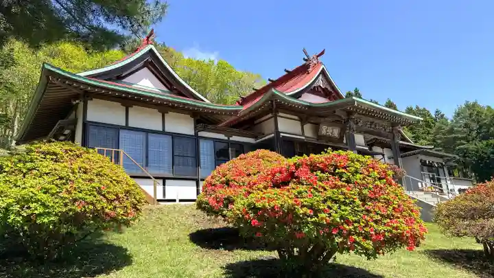石崎地主海神社の{uncategorized: "未分類", other: "その他", undefined: "問題あり", building: "その他建物", grave: "お墓", sacred_gate: "鳥居", guardian: "狛犬", statue: "像", buddha: "仏像", history: "歴史", nature: "自然", garden: "庭園", animal: "動物", pagoda: "塔", temizu: "手水舎", mountain_gate: "山門・神門", sanctuary: "本殿・本堂", subordinate: "末社・摂社", art: "芸術", scenery: "景色", jizo: "地蔵", ema: "絵馬", goshuin: "御朱印", omikuji: "おみくじ", items: "授与品その他", amulet: "お守り", goshuincho: "御朱印帳", eats: "食事", festival: "お祭り", votive_dance: "神楽", shichigosan: "七五三参", wedding: "結婚式", experience: "体験その他", initially: "初詣", around: "周辺", anti_infection: "感染症対策"}