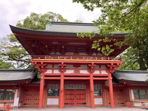武蔵一宮氷川神社の山門・神門