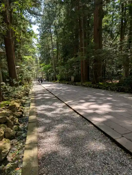 彌彦神社の{uncategorized: "未分類", other: "その他", undefined: "問題あり", building: "その他建物", grave: "お墓", sacred_gate: "鳥居", guardian: "狛犬", statue: "像", buddha: "仏像", history: "歴史", nature: "自然", garden: "庭園", animal: "動物", pagoda: "塔", temizu: "手水舎", mountain_gate: "山門・神門", sanctuary: "本殿・本堂", subordinate: "末社・摂社", art: "芸術", scenery: "景色", jizo: "地蔵", ema: "絵馬", goshuin: "御朱印", omikuji: "おみくじ", items: "授与品その他", amulet: "お守り", goshuincho: "御朱印帳", eats: "食事", festival: "お祭り", votive_dance: "神楽", shichigosan: "七五三参", wedding: "結婚式", experience: "体験その他", initially: "初詣", around: "周辺", anti_infection: "感染症対策"}