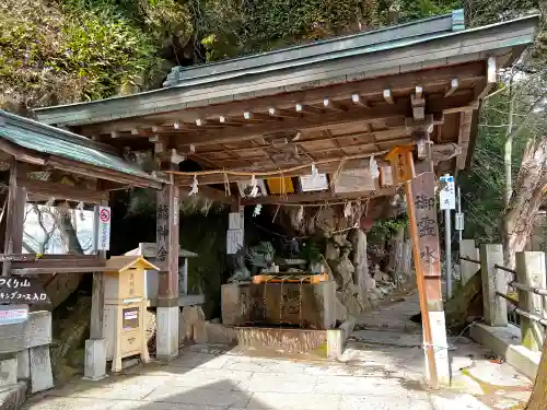 阿賀神社の手水舎