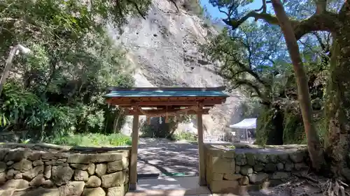 花窟神社の鳥居