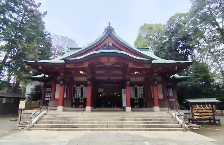 世田谷八幡宮の{uncategorized: "未分類", other: "その他", undefined: "問題あり", building: "その他建物", grave: "お墓", sacred_gate: "鳥居", guardian: "狛犬", statue: "像", buddha: "仏像", history: "歴史", nature: "自然", garden: "庭園", animal: "動物", pagoda: "塔", temizu: "手水舎", mountain_gate: "山門・神門", sanctuary: "本殿・本堂", subordinate: "末社・摂社", art: "芸術", scenery: "景色", jizo: "地蔵", ema: "絵馬", goshuin: "御朱印", omikuji: "おみくじ", items: "授与品その他", amulet: "お守り", goshuincho: "御朱印帳", eats: "食事", festival: "お祭り", votive_dance: "神楽", shichigosan: "七五三参", wedding: "結婚式", experience: "体験その他", initially: "初詣", around: "周辺", anti_infection: "感染症対策"}