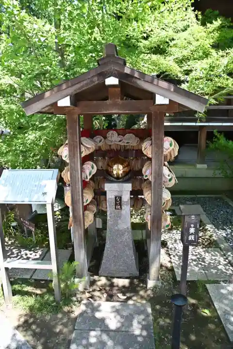 行田八幡神社の{uncategorized: "未分類", other: "その他", undefined: "問題あり", building: "その他建物", grave: "お墓", sacred_gate: "鳥居", guardian: "狛犬", statue: "像", buddha: "仏像", history: "歴史", nature: "自然", garden: "庭園", animal: "動物", pagoda: "塔", temizu: "手水舎", mountain_gate: "山門・神門", sanctuary: "本殿・本堂", subordinate: "末社・摂社", art: "芸術", scenery: "景色", jizo: "地蔵", ema: "絵馬", goshuin: "御朱印", omikuji: "おみくじ", items: "授与品その他", amulet: "お守り", goshuincho: "御朱印帳", eats: "食事", festival: "お祭り", votive_dance: "神楽", shichigosan: "七五三参", wedding: "結婚式", experience: "体験その他", initially: "初詣", around: "周辺", anti_infection: "感染症対策"}