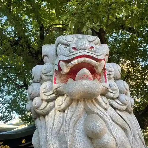 穴八幡宮の狛犬