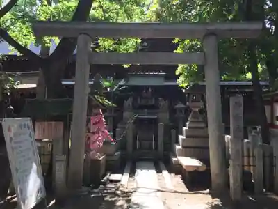 若宮八幡社の末社・摂社