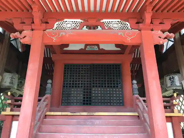 酒垂神社の本殿・本堂