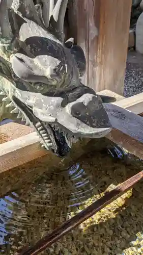 金山神社の手水舎