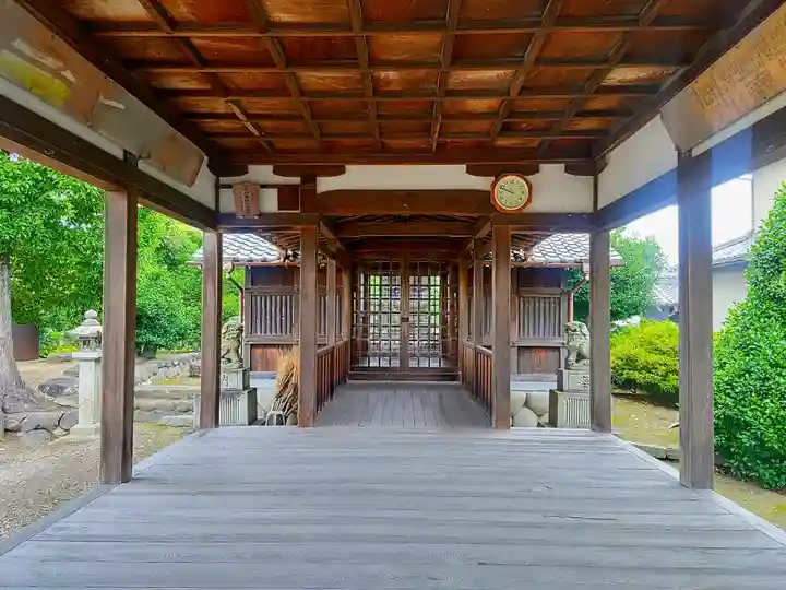 白山社(日下部白山社)の本殿・本堂