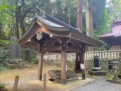 虎柏神社の手水舎