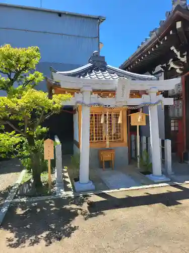 粟嶋堂宗徳寺の末社