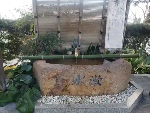 小山寺の手水舎