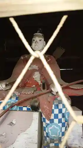 穴切大神社の像